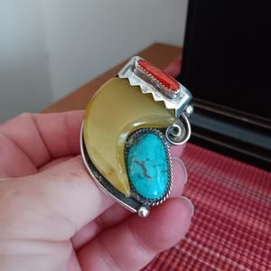 TEMP. SALE🎉Huge statement ring